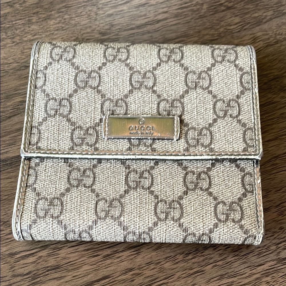 Gucci Supreme Wallet